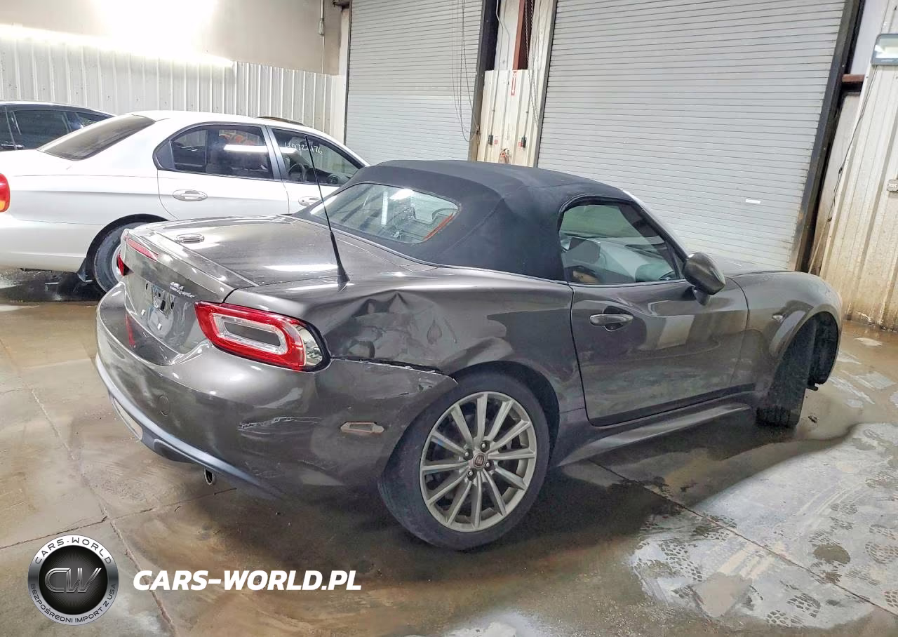 2017 Fiat 124 Spider Classica VIN:JC1NFAEK8H0101560 - 3