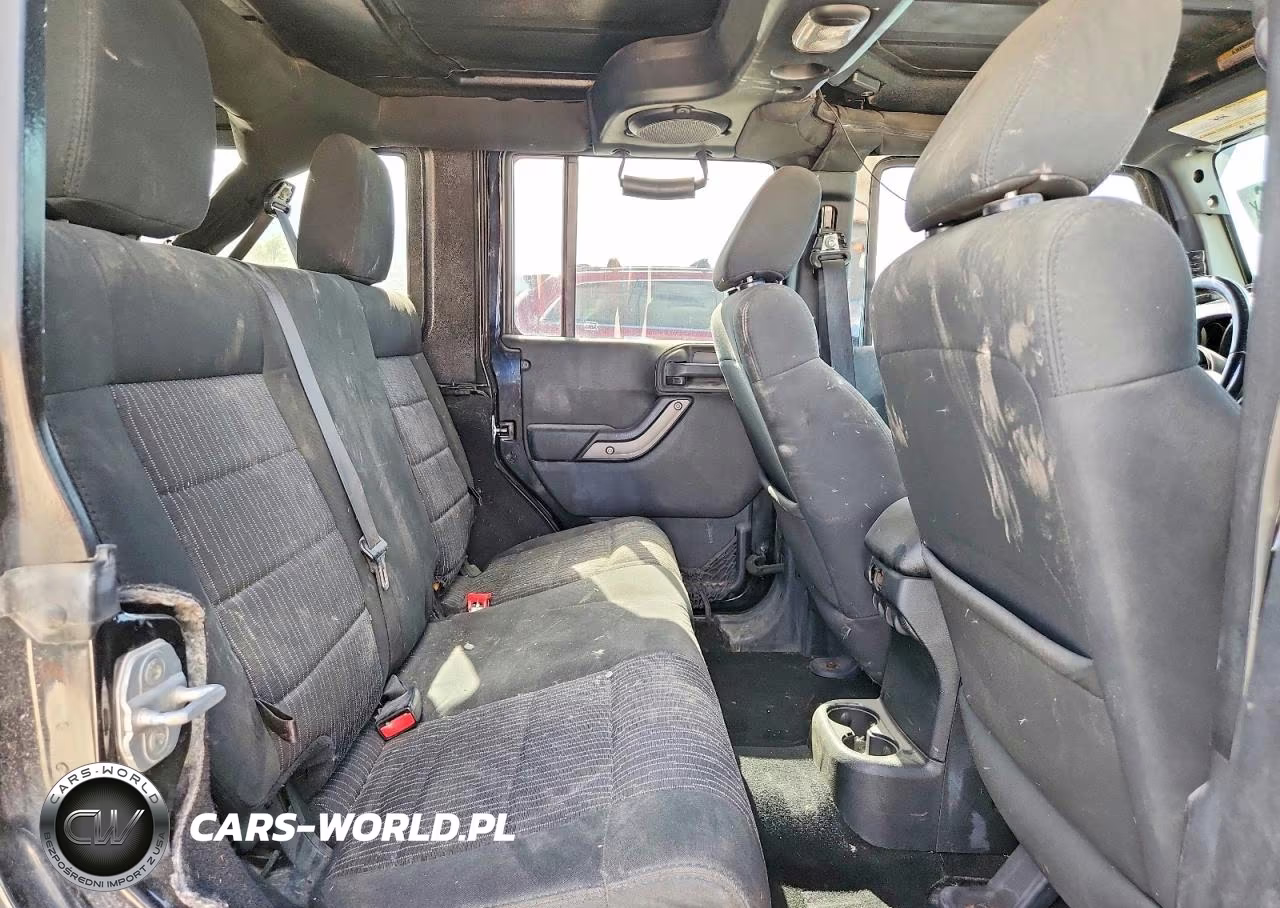 2012 Jeep Wrangler Unlimited Sport VIN:1C4BJWDG8CL214379 - 10