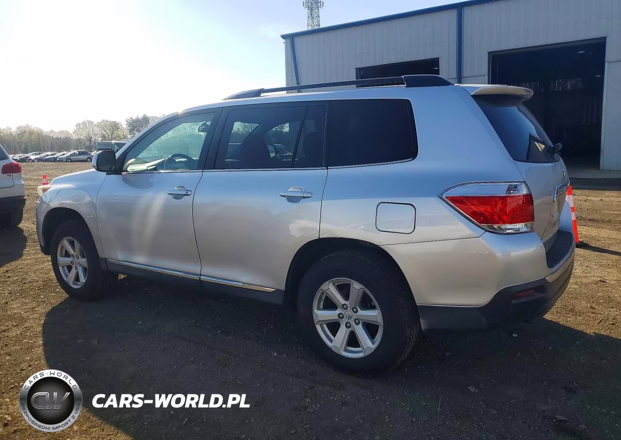 2013 Toyota Highlander Plus VIN:5TDBK3EH6DS190554 - 2