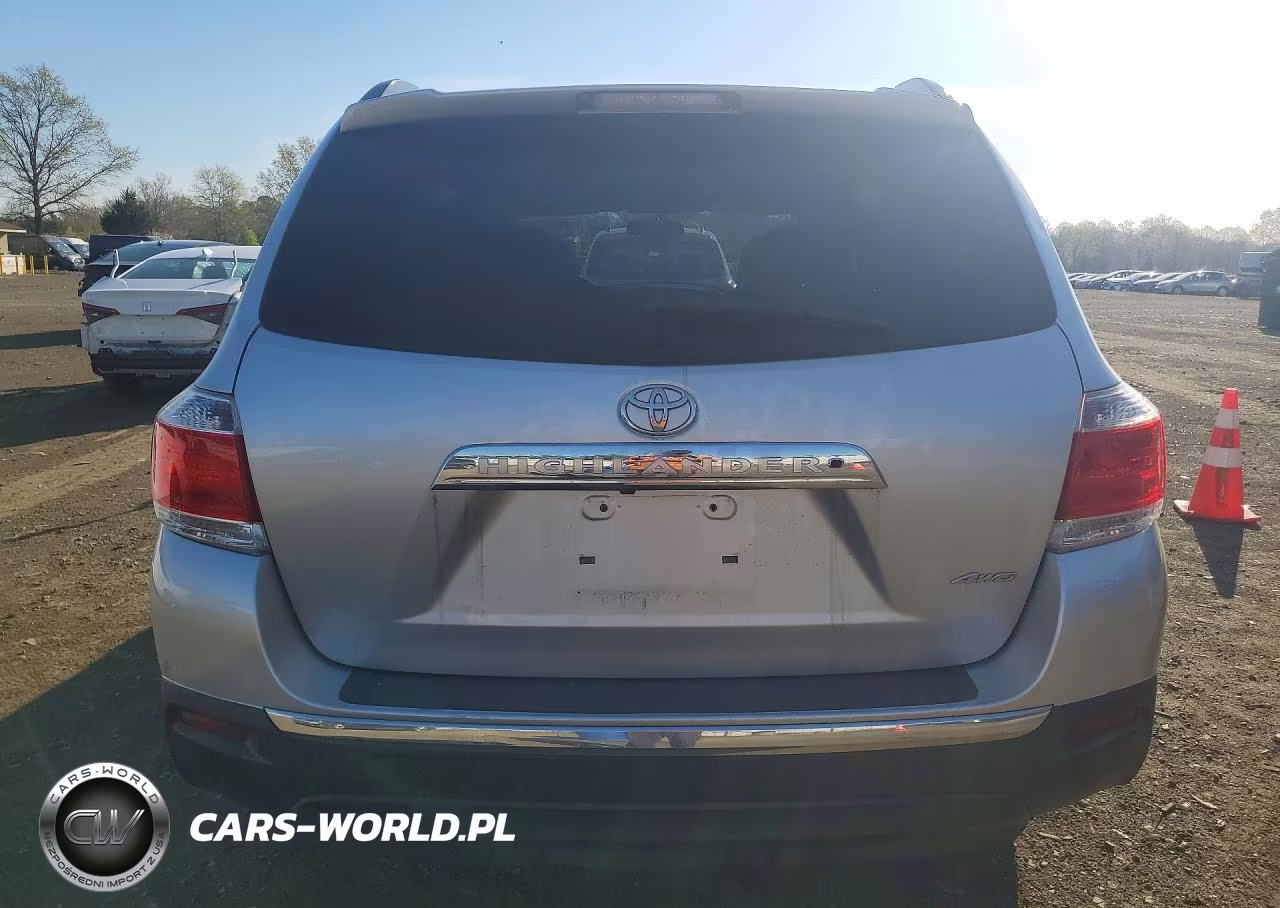 2013 Toyota Highlander Plus VIN:5TDBK3EH6DS190554 - 6