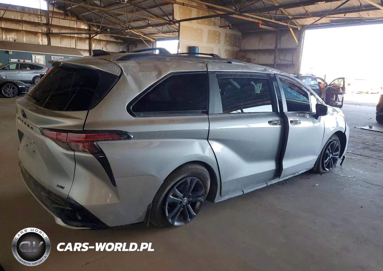 2025 Toyota Sienna Xse VIN:5TDDSKFC1SS166407 - 3