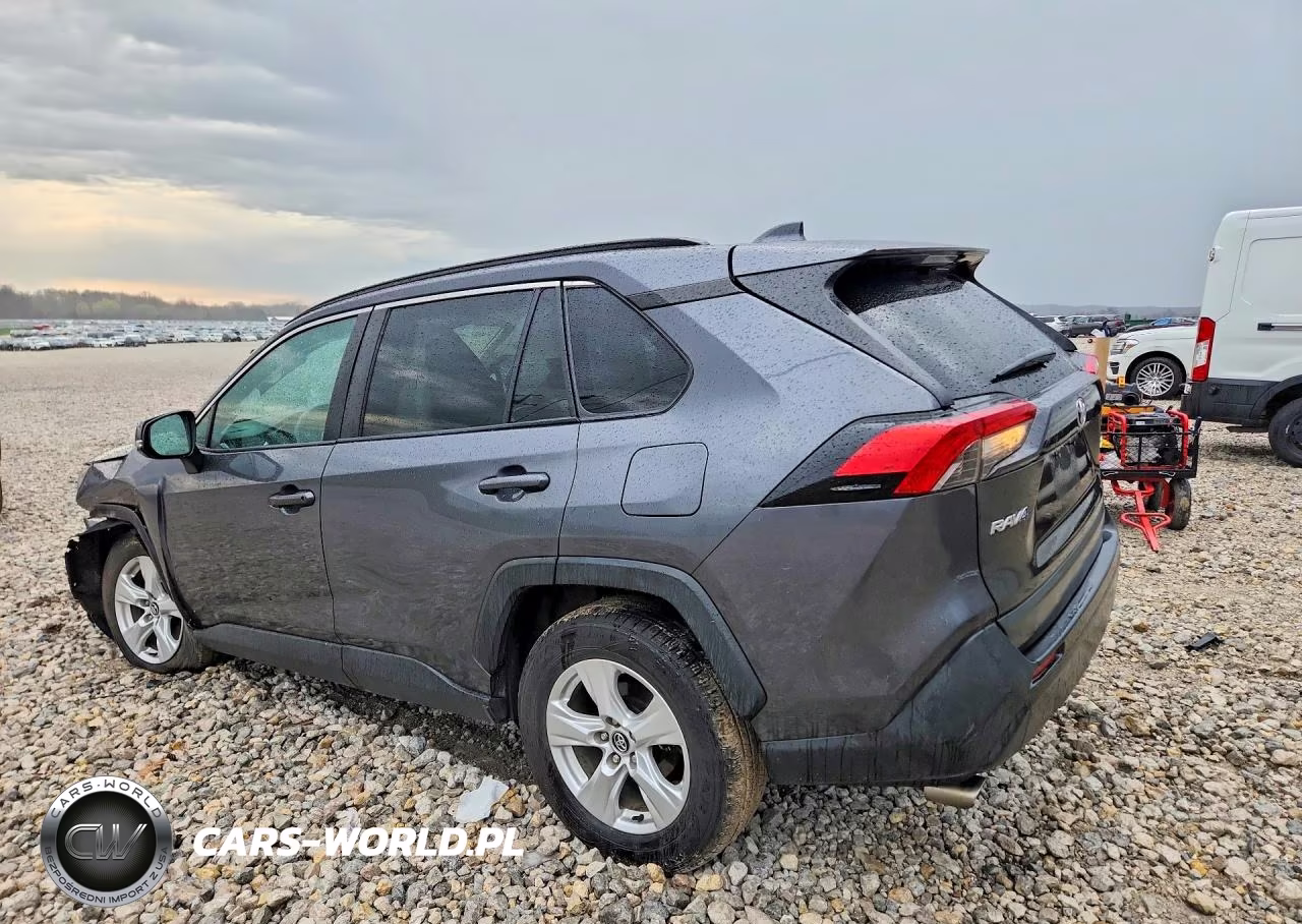 2021 Toyota Rav4 Xle VIN:2T3P1RFV9MW155294 - 2