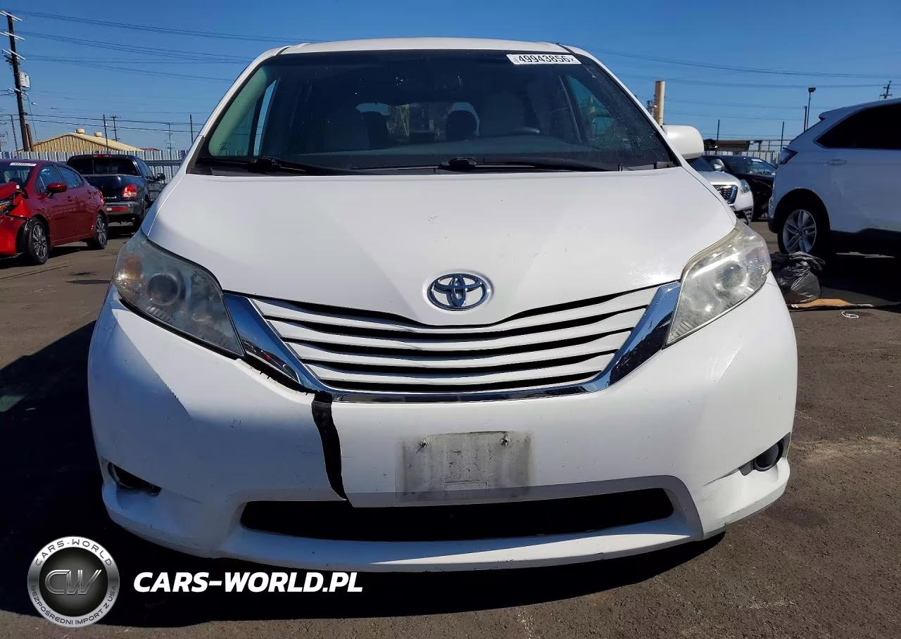 2017 Toyota Sienna Le VIN:5TDKZ3DC1HS829348 - 5