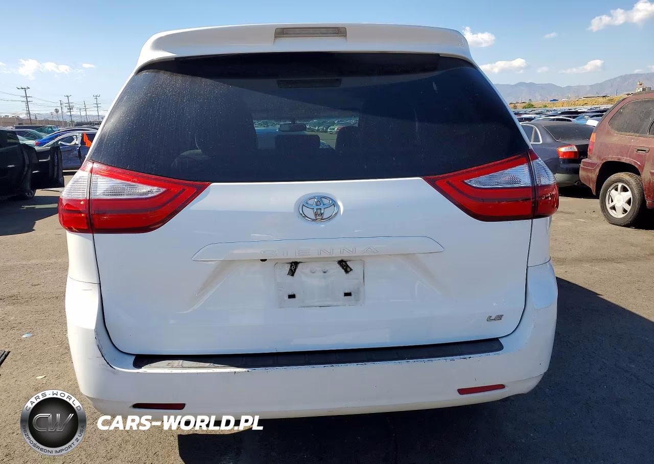 2017 Toyota Sienna Le VIN:5TDKZ3DC1HS829348 - 6