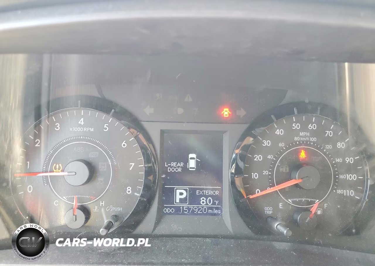 2017 Toyota Sienna Le VIN:5TDKZ3DC1HS829348 - 9