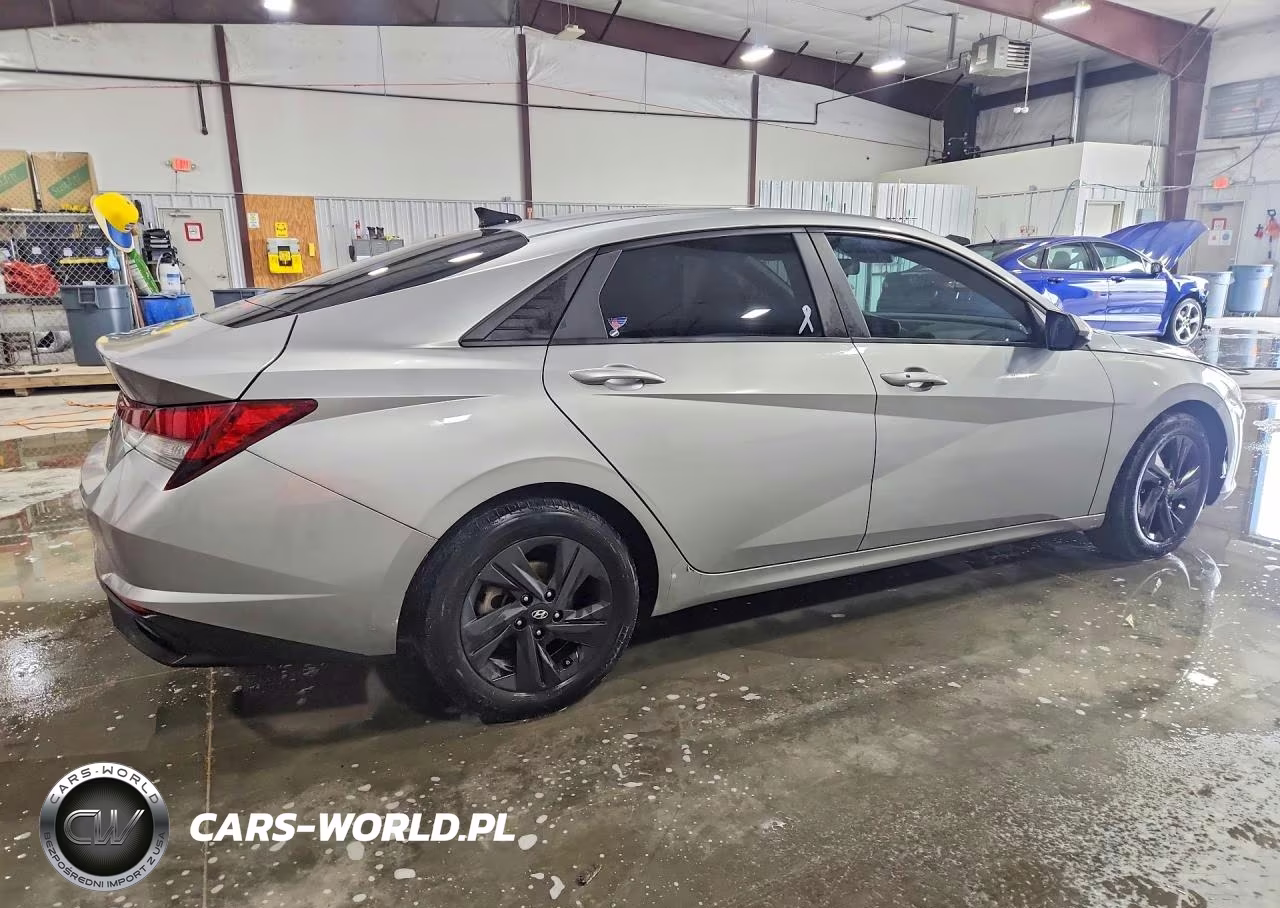 2021 Hyundai Elantra Sel VIN:5NPLM4AG2MH009294 - 3