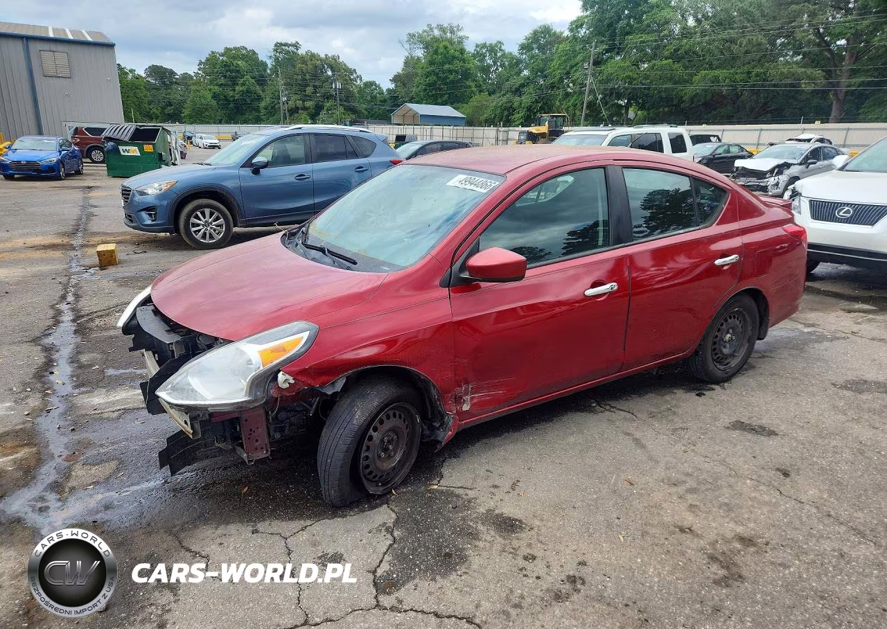 2015 Nissan Versa 1.6 Sv – zdjęcie 1 z 13