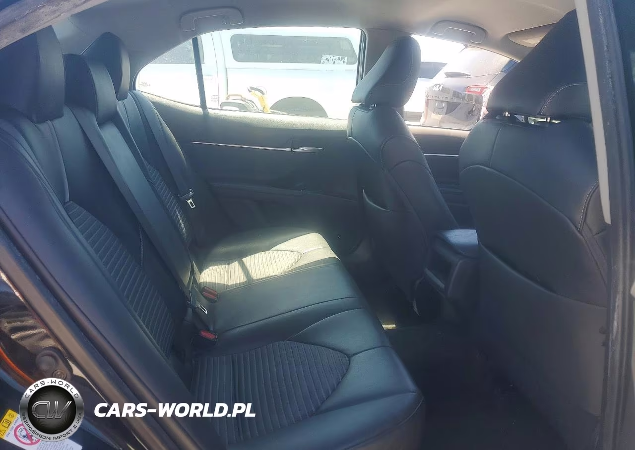 2019 Toyota Camry Se VIN:4T1B11HKXKU759117 - 10