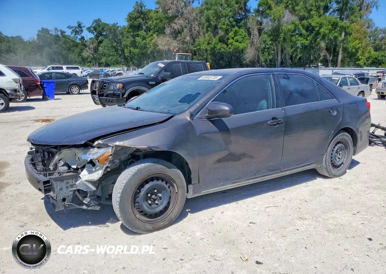 2012 Toyota Camry Le – zdjęcie 1 z 13