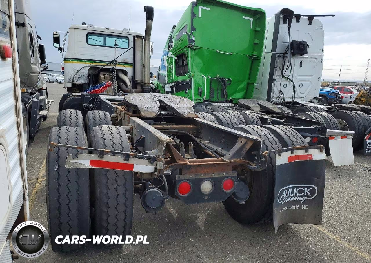 1977 International Semi Truck VIN:E2327HGA10613 - 3