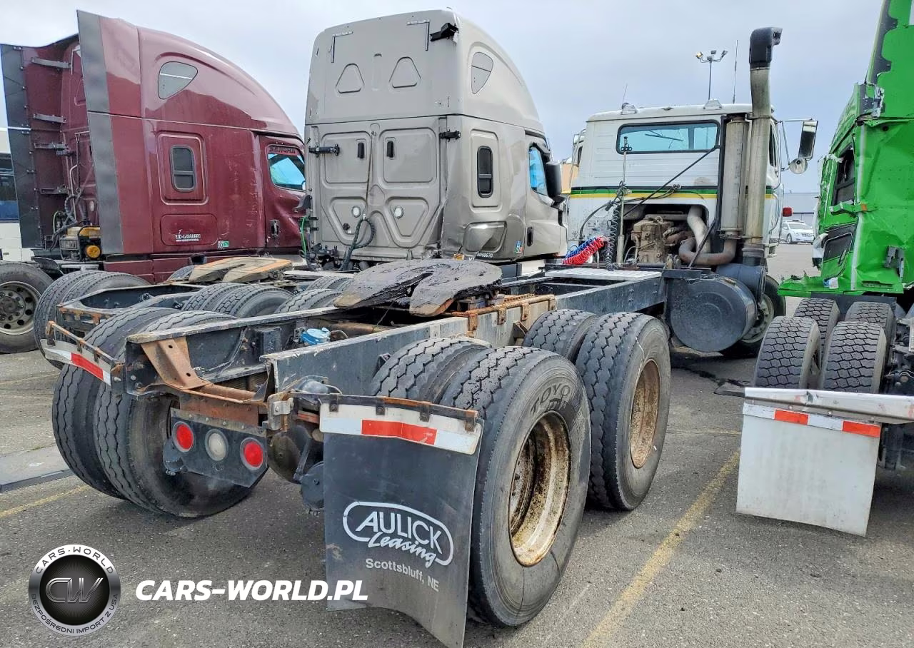 1977 International Semi Truck VIN:E2327HGA10613 - 4