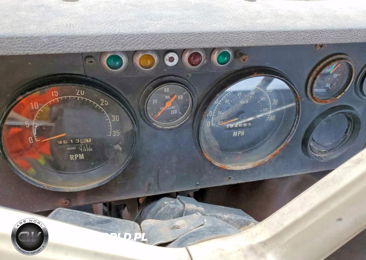 1977 International Semi Truck VIN:E2327HGA10613 - 8