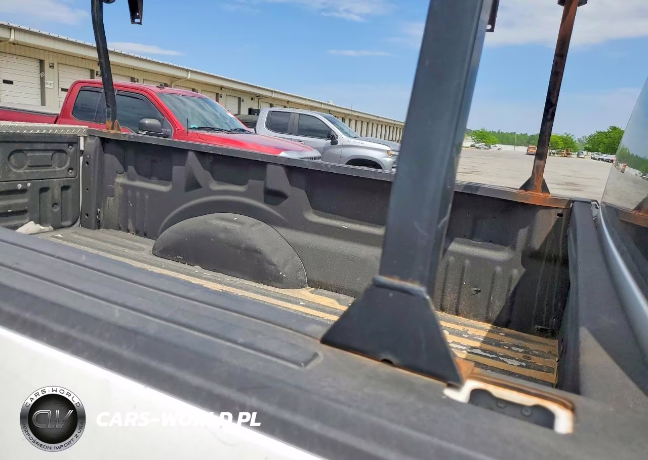 2016 Ford F150 VIN:1FTMF1CPXGKF43322 - 10