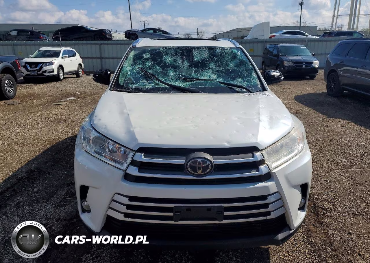 2018 Toyota Highlander Xle VIN:5TDJZRFH0JS525747 - 5