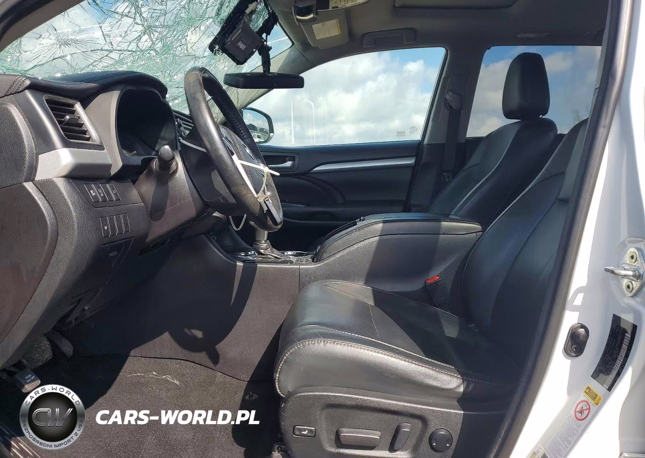 2018 Toyota Highlander Xle VIN:5TDJZRFH0JS525747 - 7