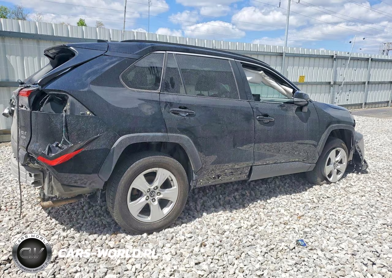 2021 Toyota Rav4 Xle VIN:2T3P1RFV2MW157002 - 3