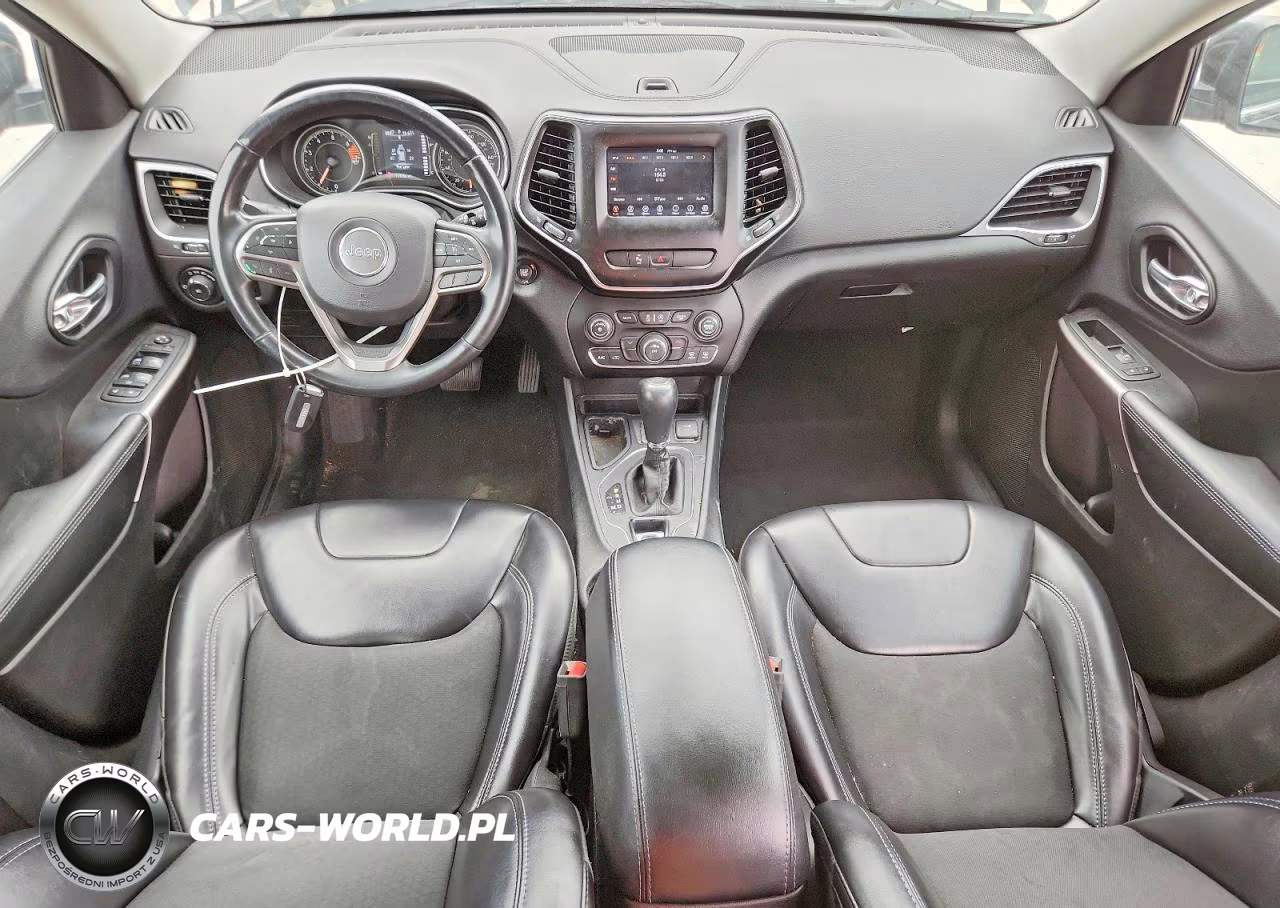 2019 Jeep Cherokee Latitude Plus VIN:1C4PJLLB8KD357853 - 8
