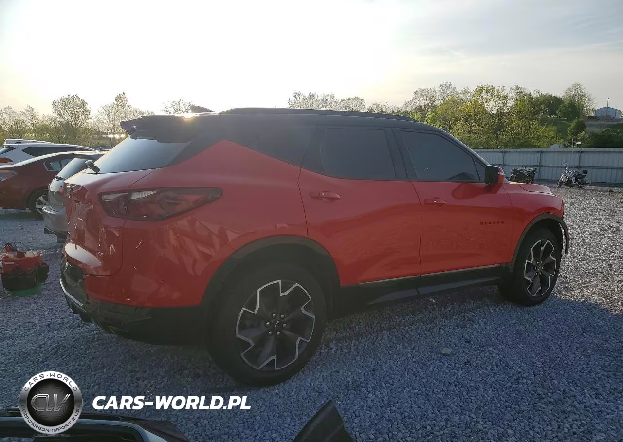 2022 Chevrolet Blazer Rs VIN:3GNKBERS9NS185631 - 3
