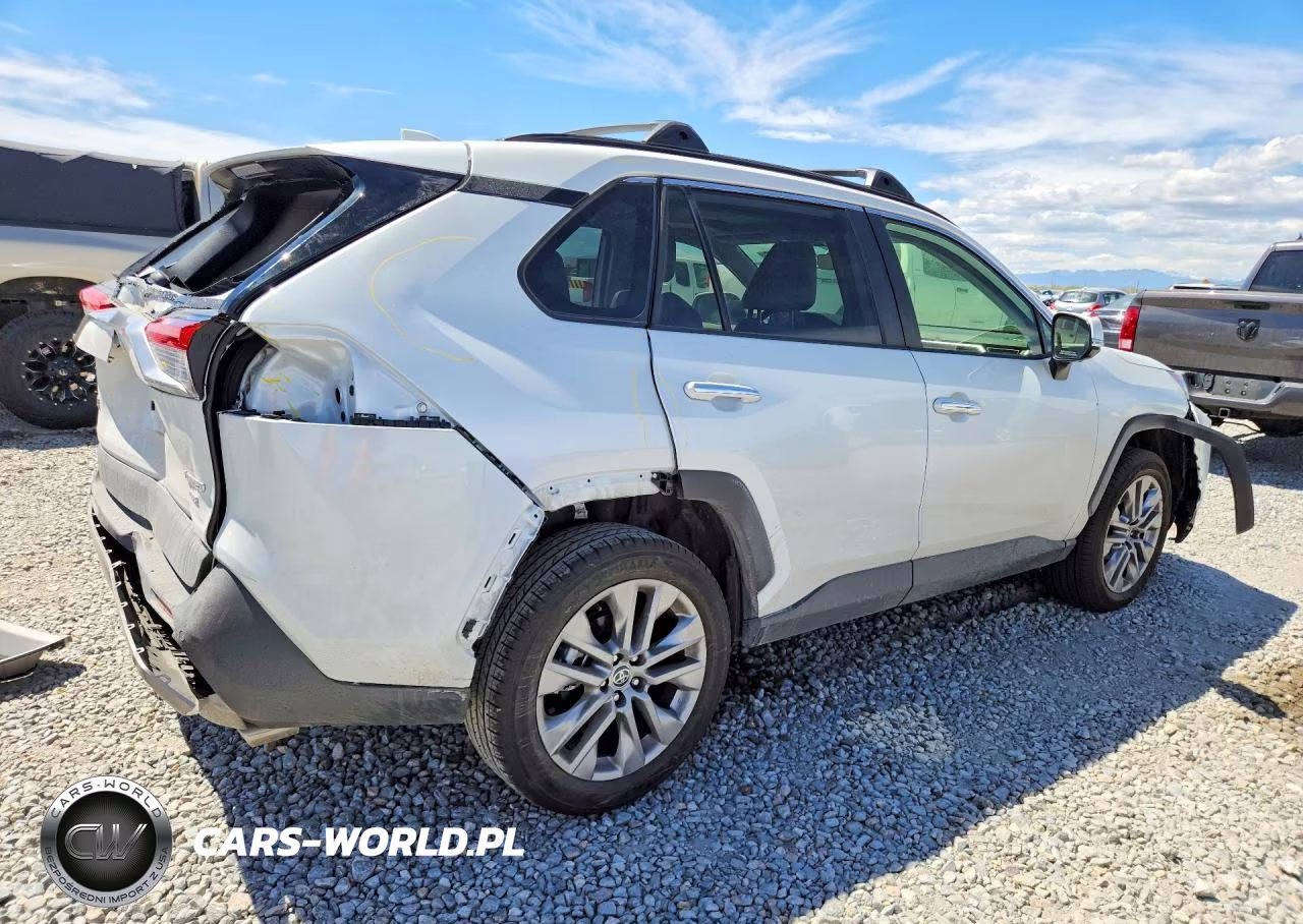 2023 Toyota Rav4 Limited VIN:JTMN1RFV4PD094123 - 3