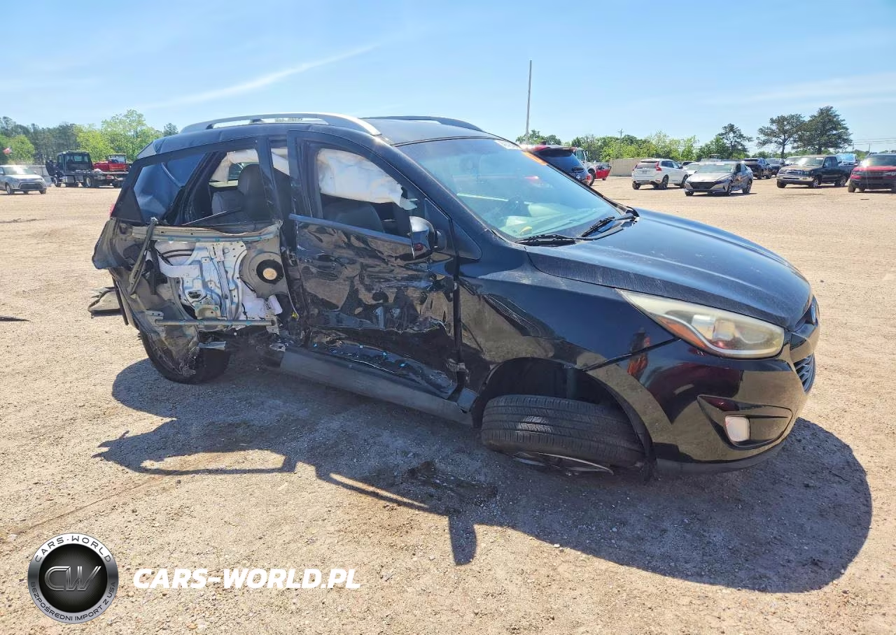 2015 Hyundai Tucson Se VIN:KM8JU3AG4FU063508 - 4