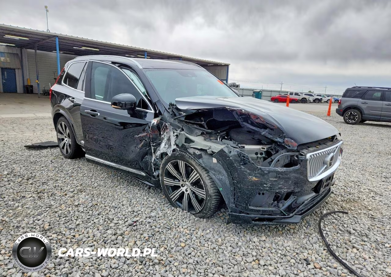 2022 Volvo Xc90 T6 Inscription VIN:YV4A221L6N1813909 - 4