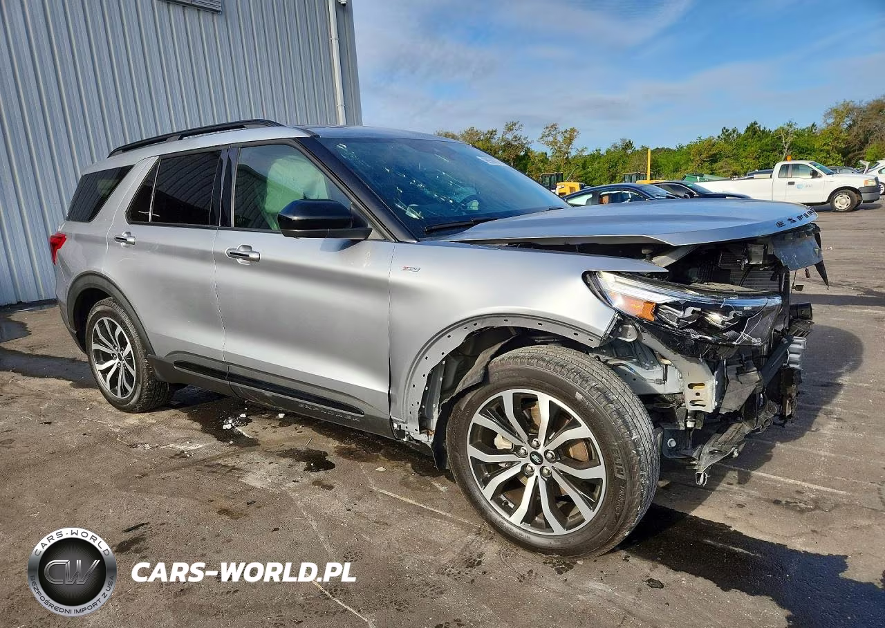 2023 Ford Explorer St-Line VIN:1FMSK7KH4PGA50301 - 4