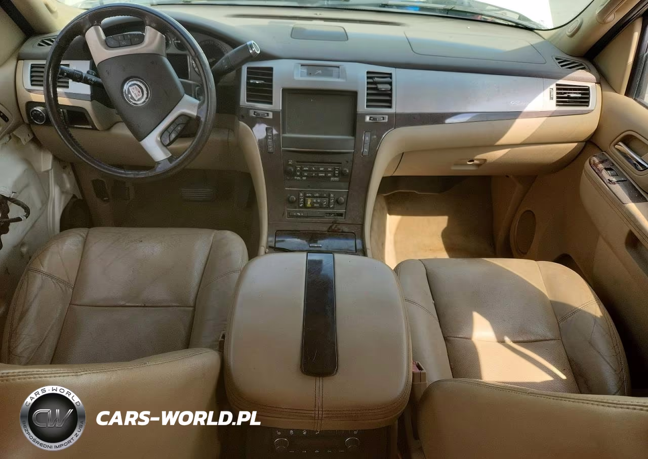 2011 Cadillac Escalade Luxury VIN:1GYS4BEF0BR319753 - 8