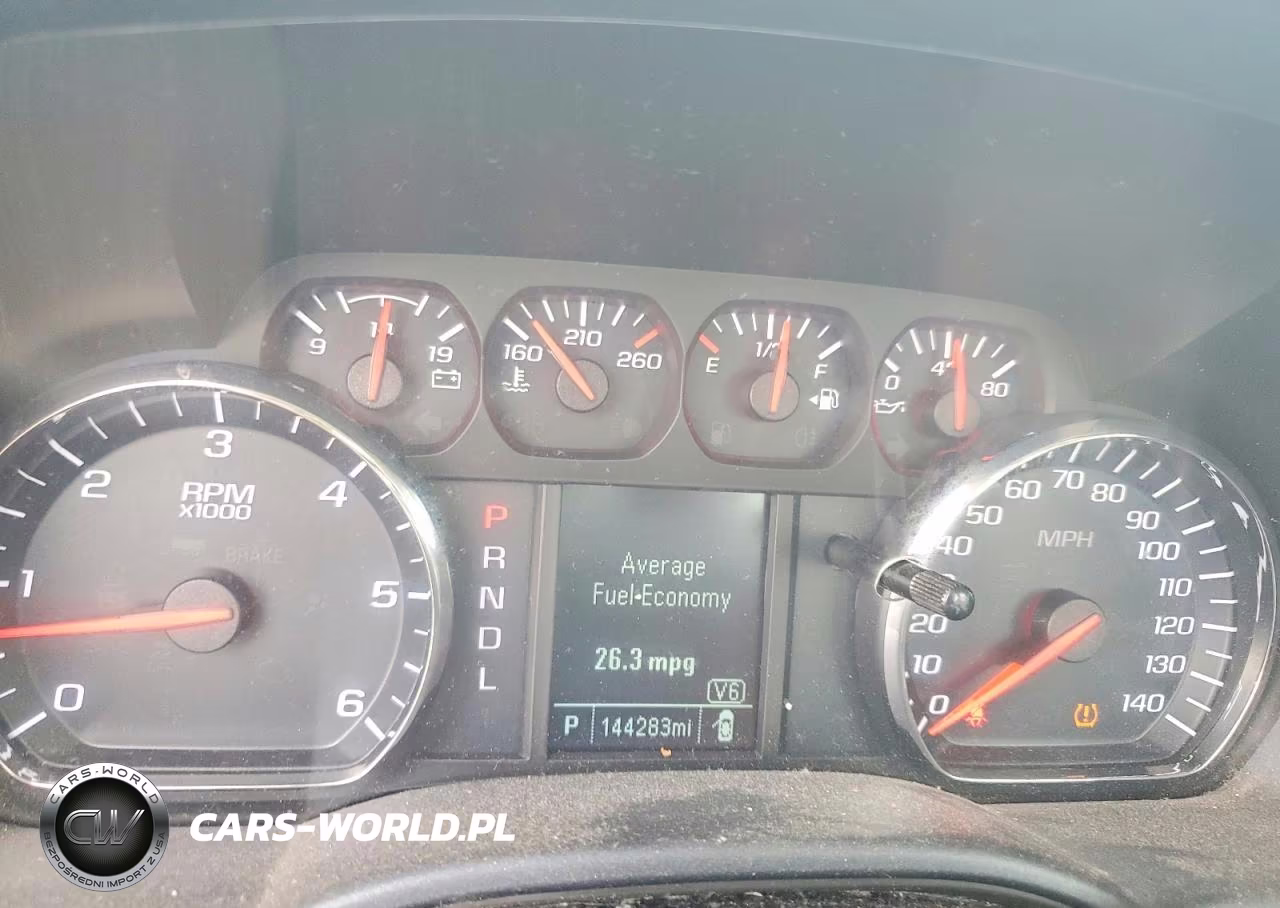 2018 Chevrolet Silverado C1500 VIN:1GCNCNEH6JZ247304 - 9
