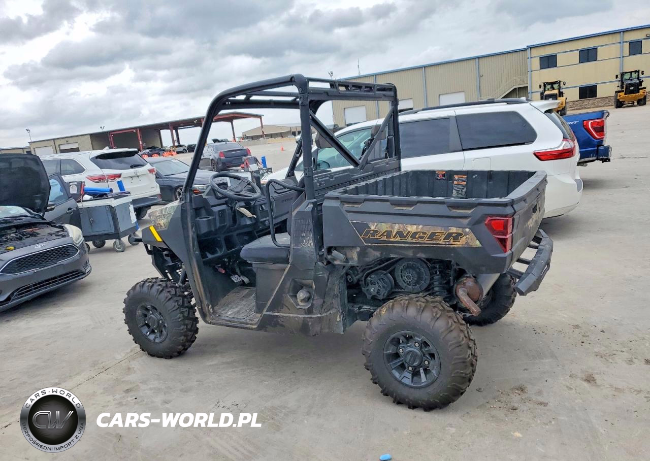 2024 Polaris Ranger Utility Vehicle VIN:4XATAE993R8453236 - 3