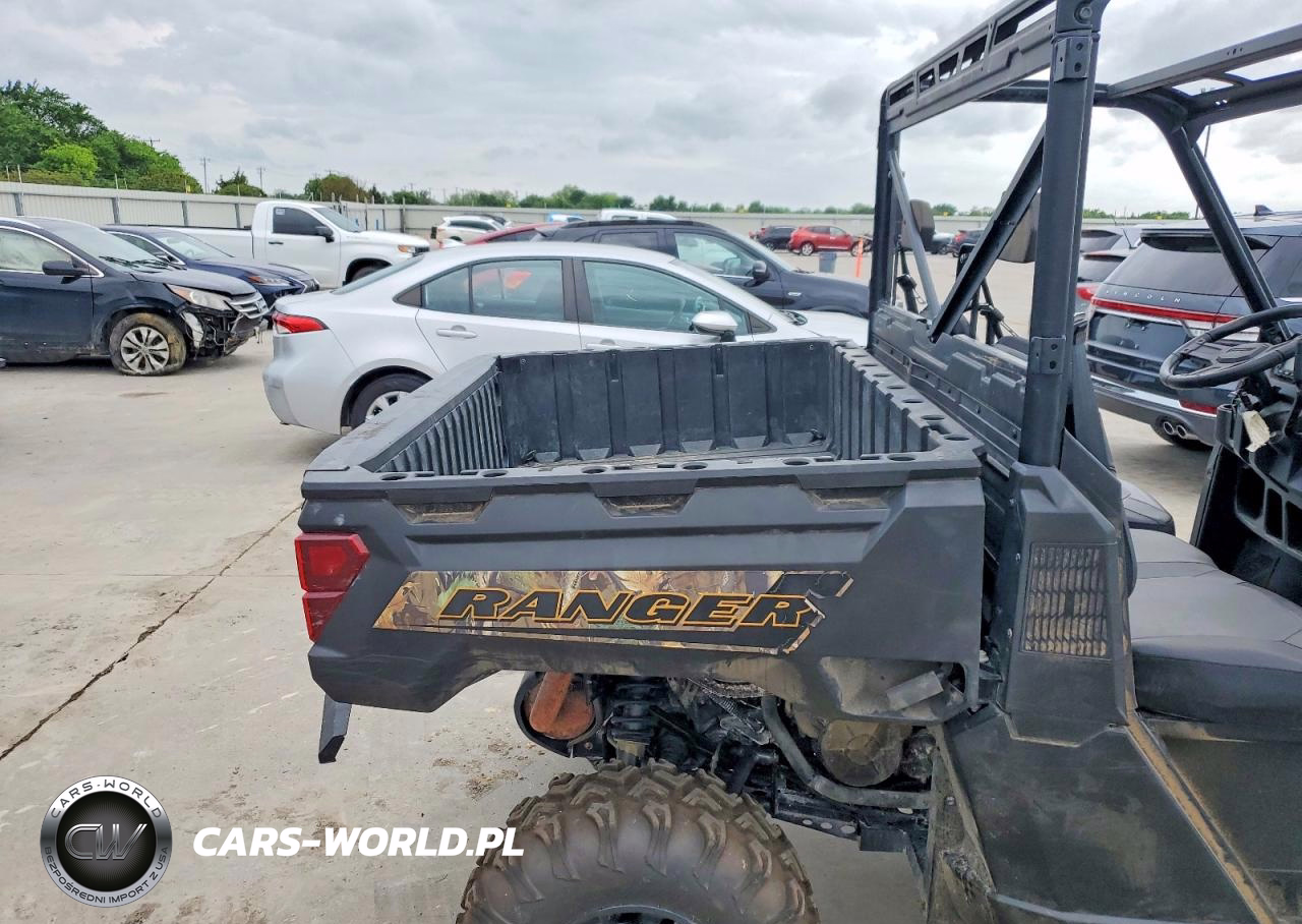 2024 Polaris Ranger Utility Vehicle VIN:4XATAE993R8453236 - 6