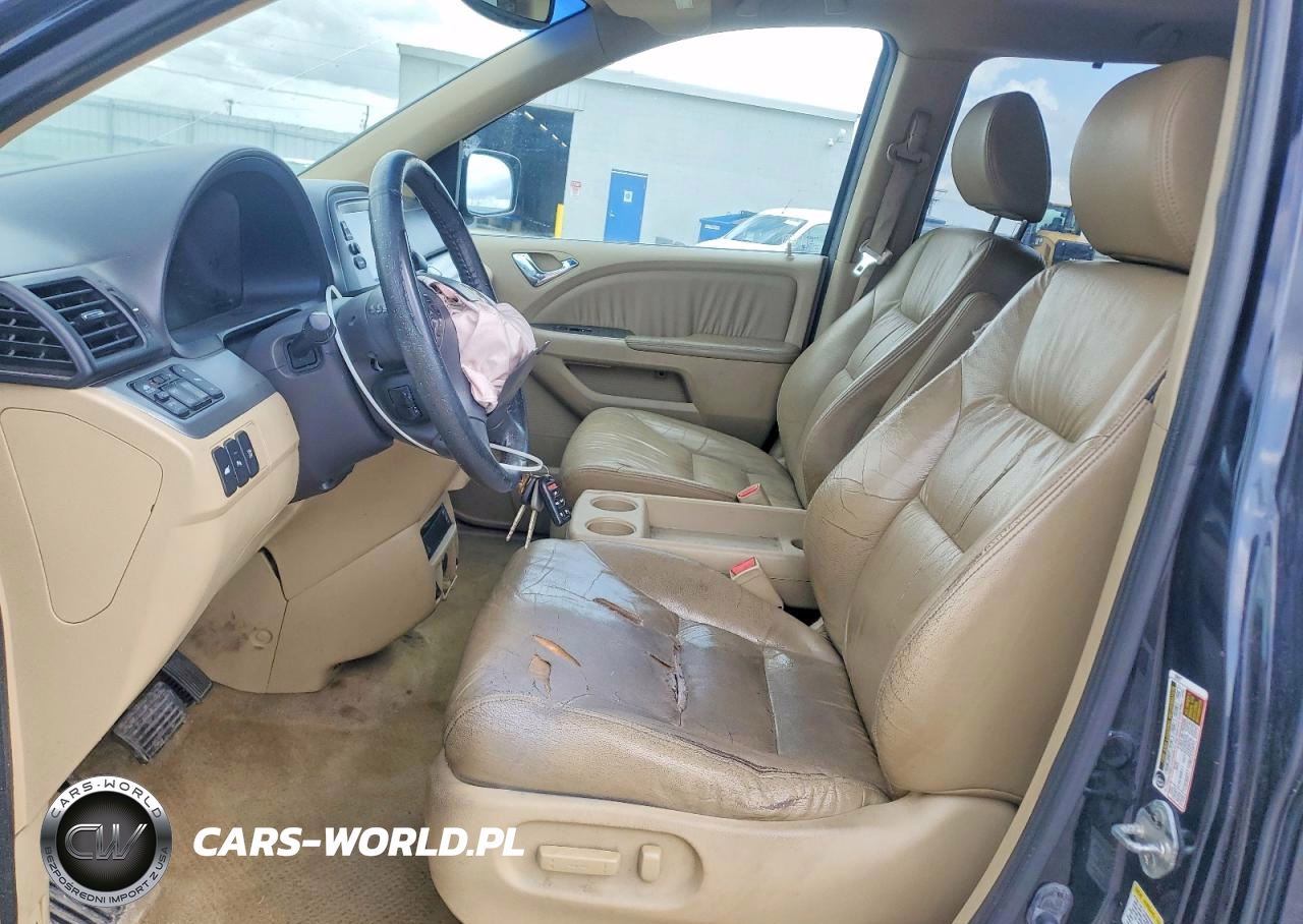 2008 Honda Odyssey Touring VIN:5FNRL38968B001279 - 7