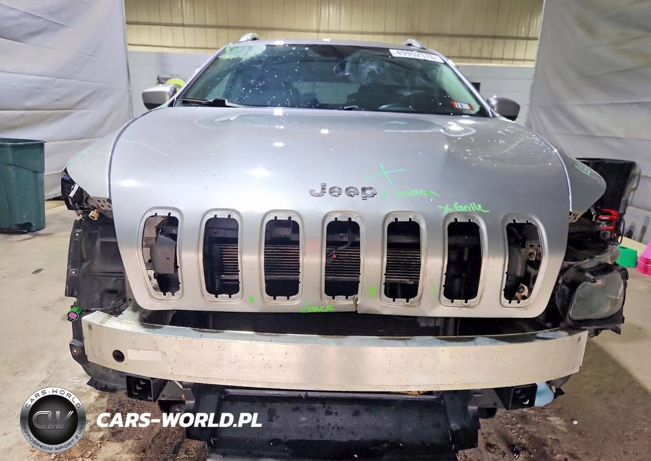 2015 Jeep Cherokee Latitude VIN:1C4PJMCB6FW667421 - 5
