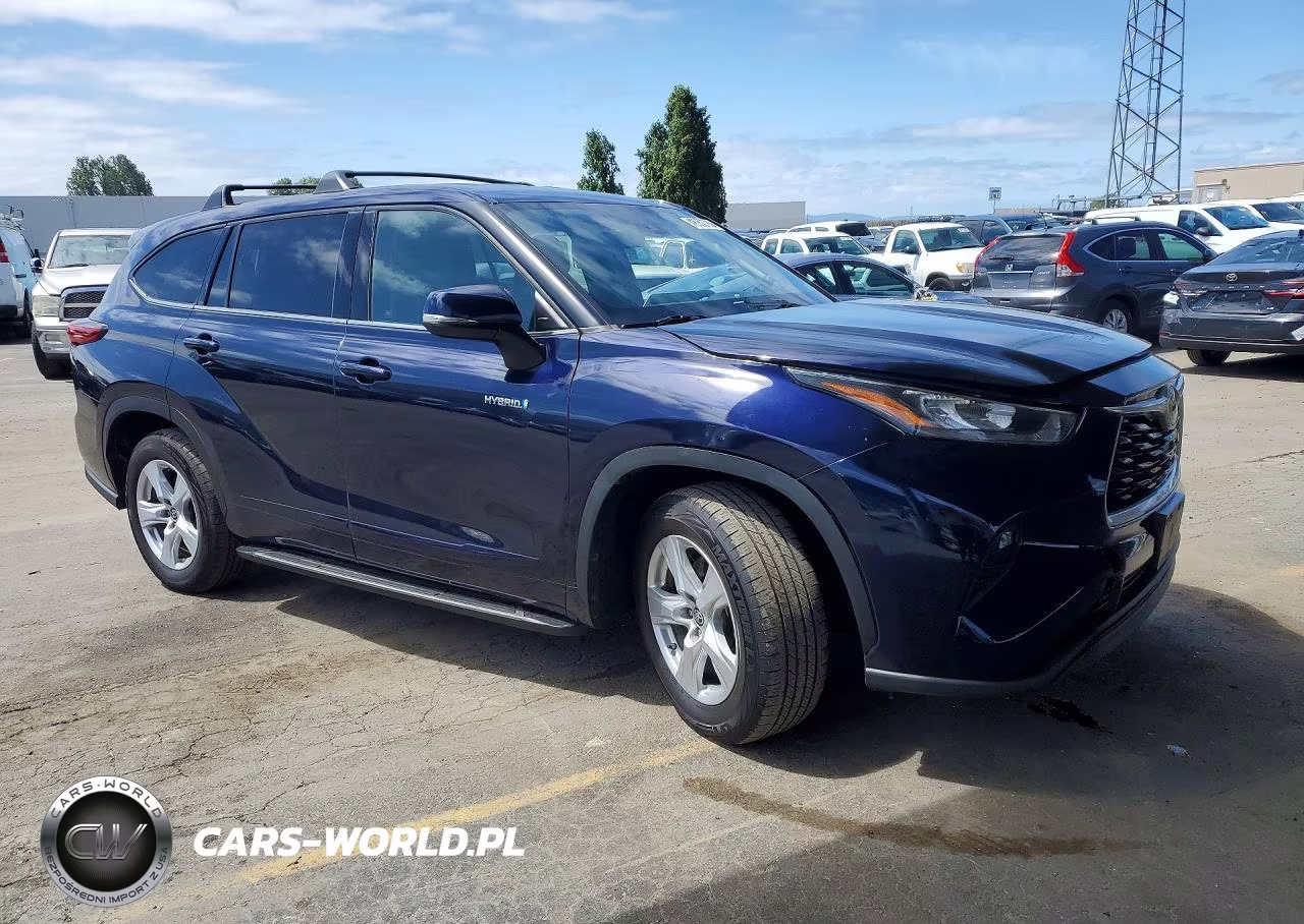 2020 Toyota Highlander Hybrid Le VIN:5TDZARAHXLS000845 - 4