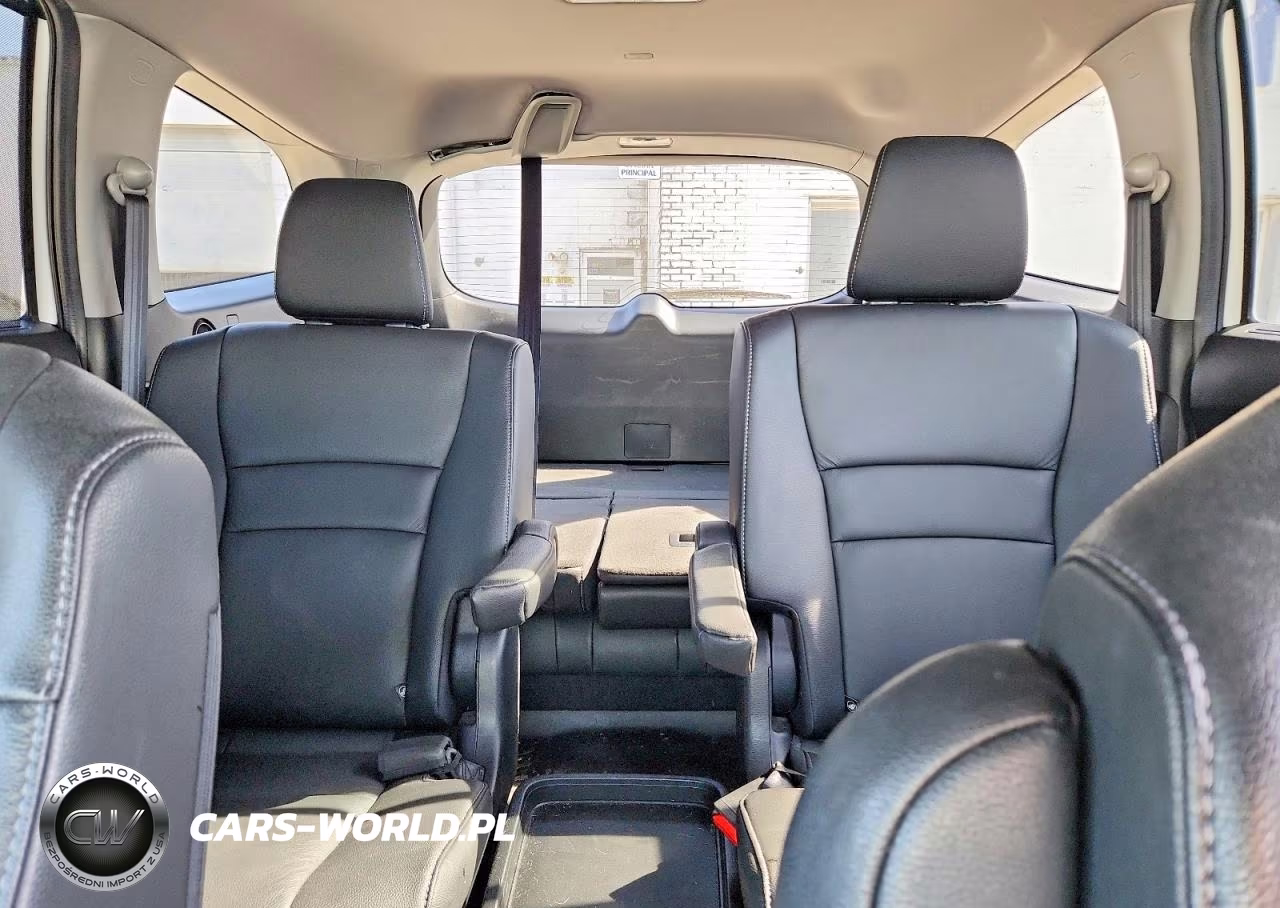 2022 Honda Pilot Touring VIN:5FNYF6H61NB005035 - 10