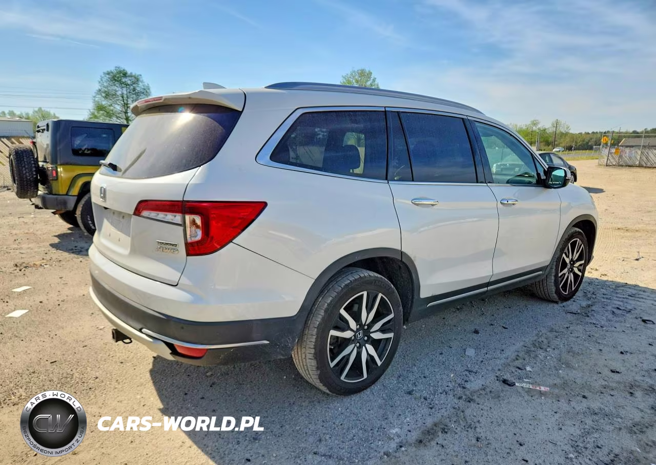 2022 Honda Pilot Touring VIN:5FNYF6H61NB005035 - 3