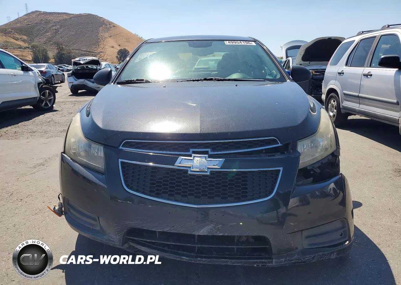 2013 Chevrolet Cruze Ls VIN:1G1PA5SGXD7159777 - 5