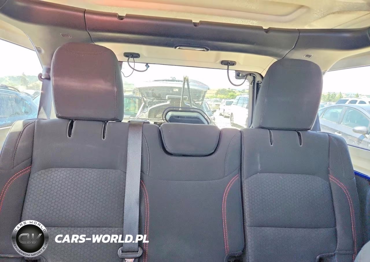 2018 Jeep Wrangler Unlimited Rubicon VIN:1C4HJXFN2JW193486 - 10