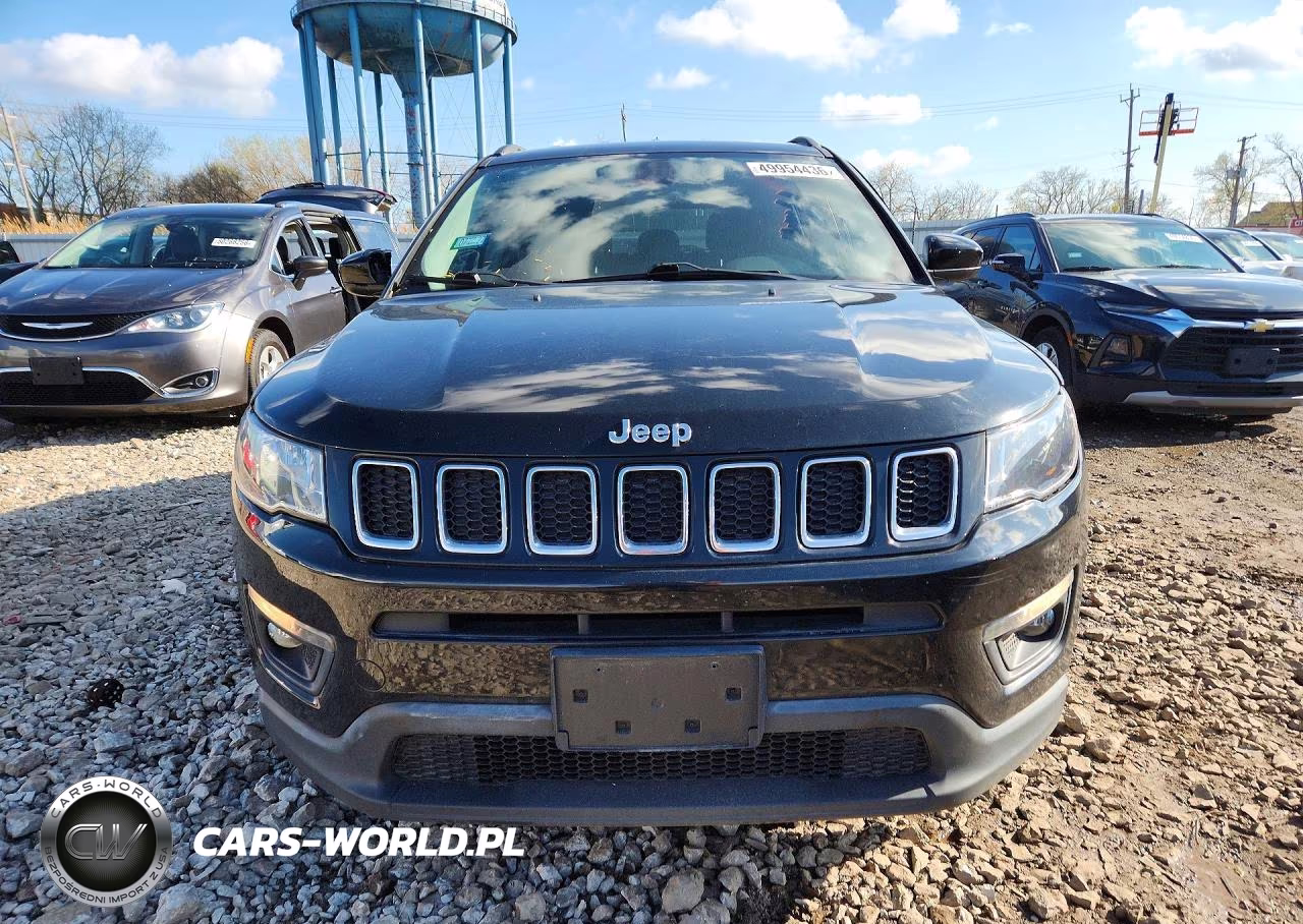 2018 Jeep Compass Latitude VIN:3C4NJCBB6JT502843 - 5