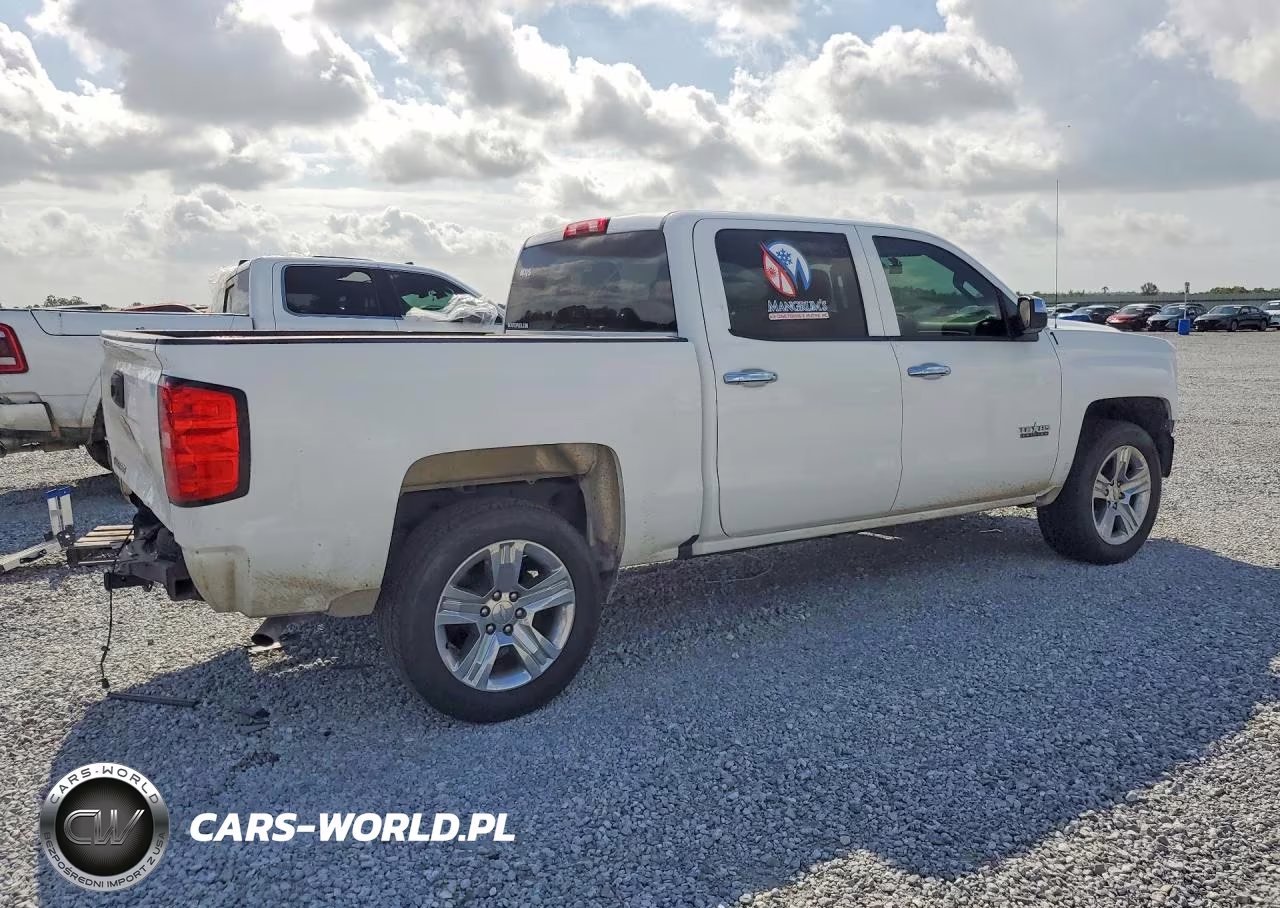 2018 Chevrolet Silverado C1500 Custom VIN:3GCPCPEC8JG631285 - 3