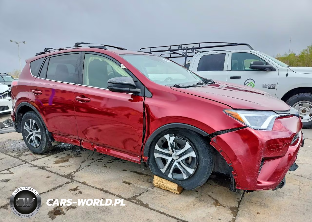2018 Toyota Rav4 Le VIN:JTMBFREV6JD224416 - 4