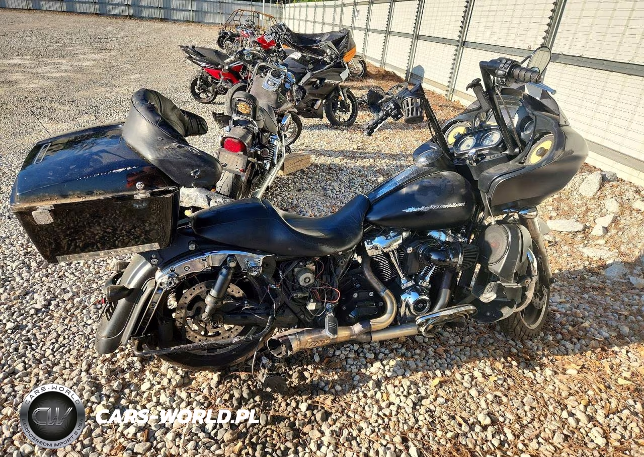 2017 Harley-Davidson Fltrxs Road Glide Special