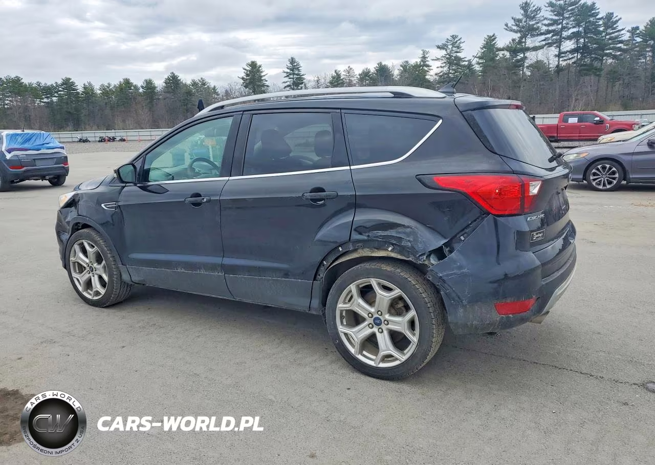 2019 Ford Escape Titanium VIN:1FMCU9J97KUC42584 - 2