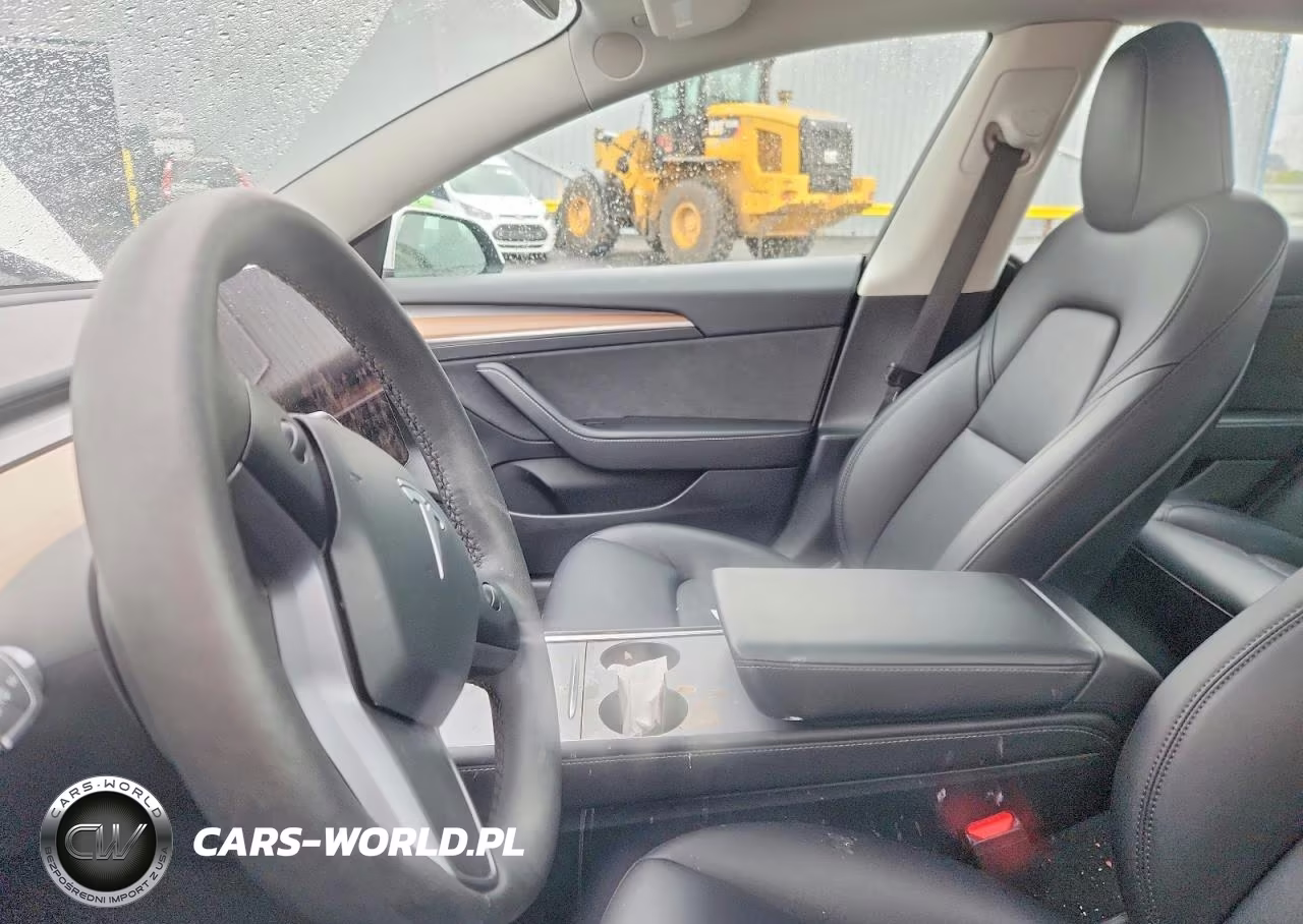2026 Tesla Model 3 VIN:5YJ3E1EAXPF590340 - 7