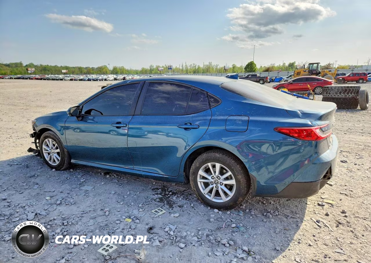 2025 Toyota Camry Le VIN:4T1DAACK8SU105152 - 2