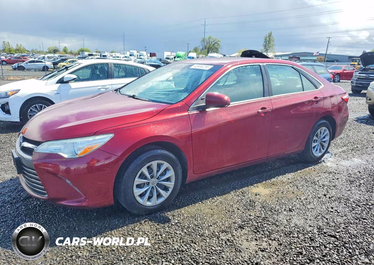 2016 Toyota Camry Le