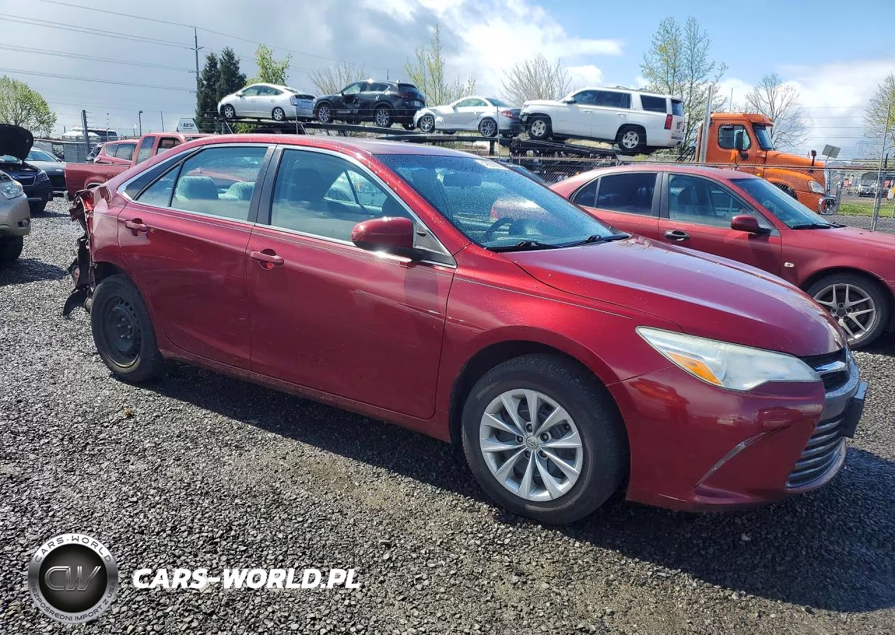 2016 Toyota Camry Le VIN:4T1BF1FK9GU578571 - 4