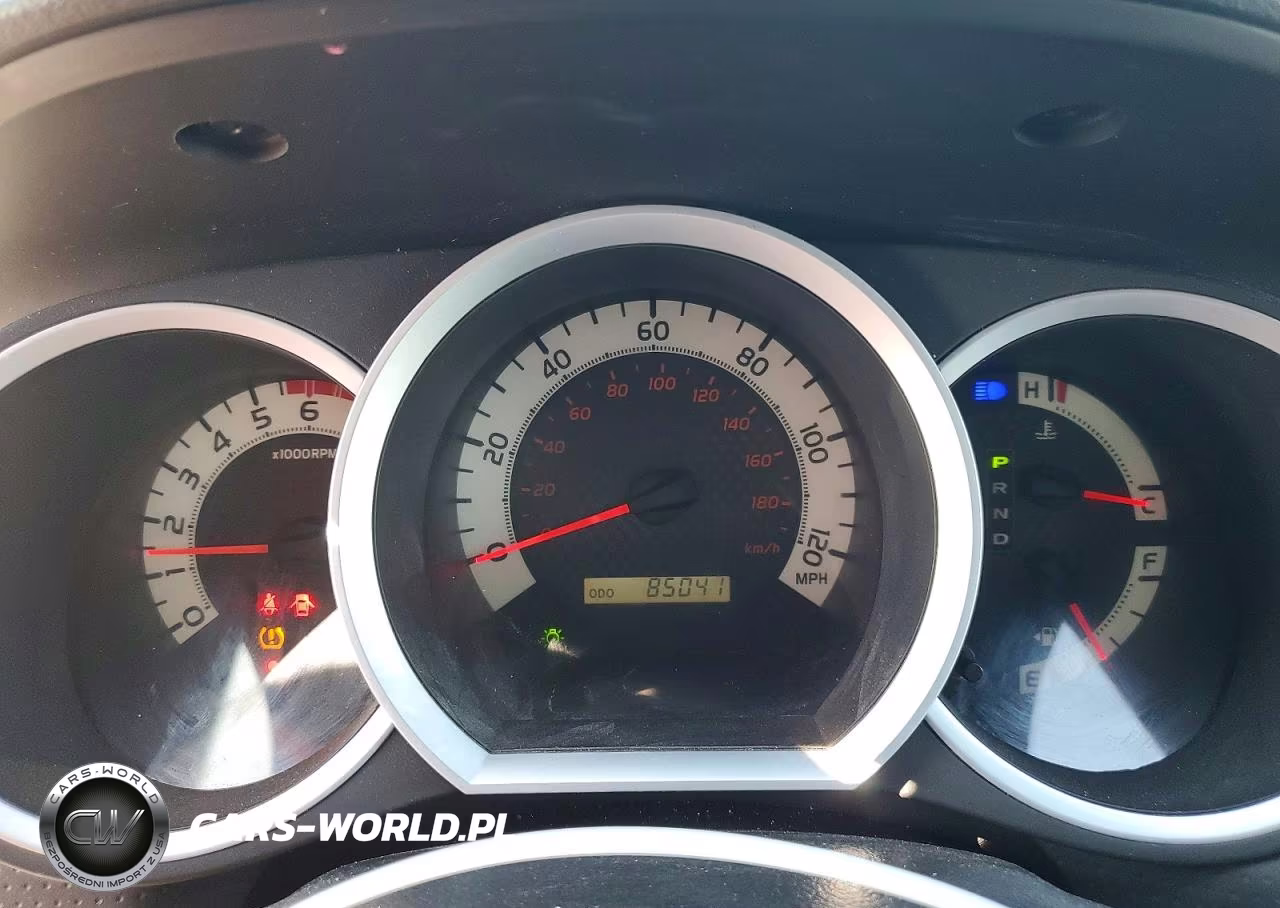 2015 Toyota Tacoma VIN:5TFTX4CN7FX060266 - 9