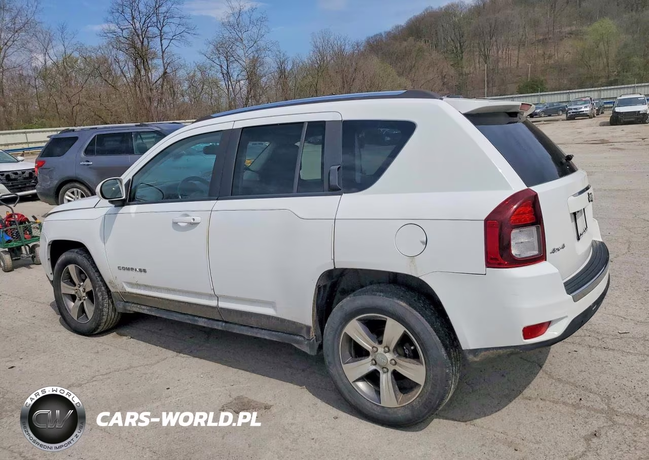 2016 Jeep Compass Latitude VIN:1C4NJDEB6GD708812 - 2