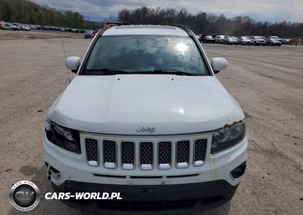 2016 Jeep Compass Latitude VIN:1C4NJDEB6GD708812 - 5