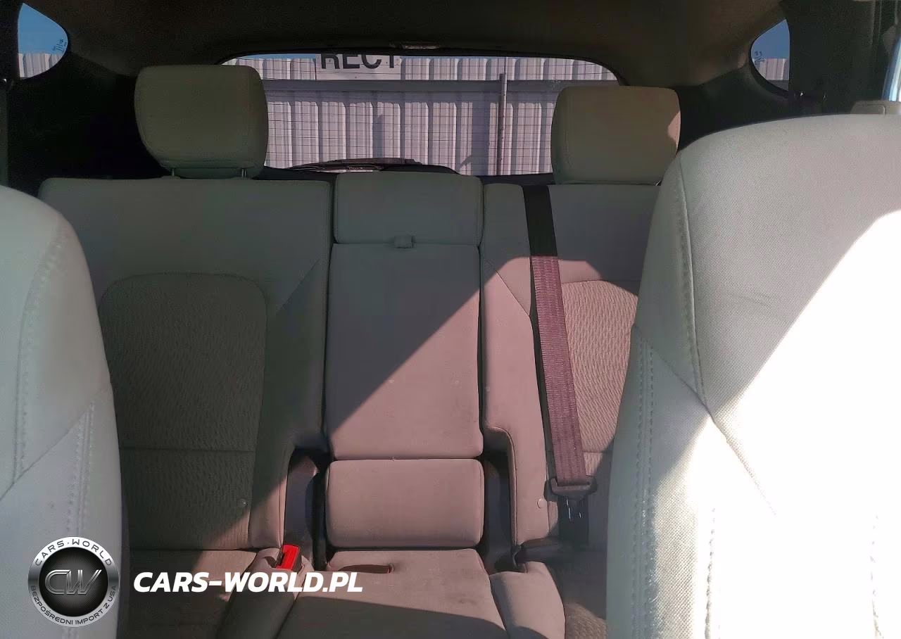 2018 Hyundai Santa Fe Sport 2.4L VIN:5XYZTDLB3JG552350 - 10
